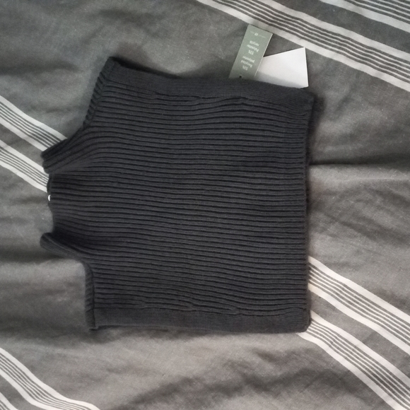 ⚡️3/$20⚡️NWT H&M KNITTED ZIP UP COLLAR - Picture 2 of 4